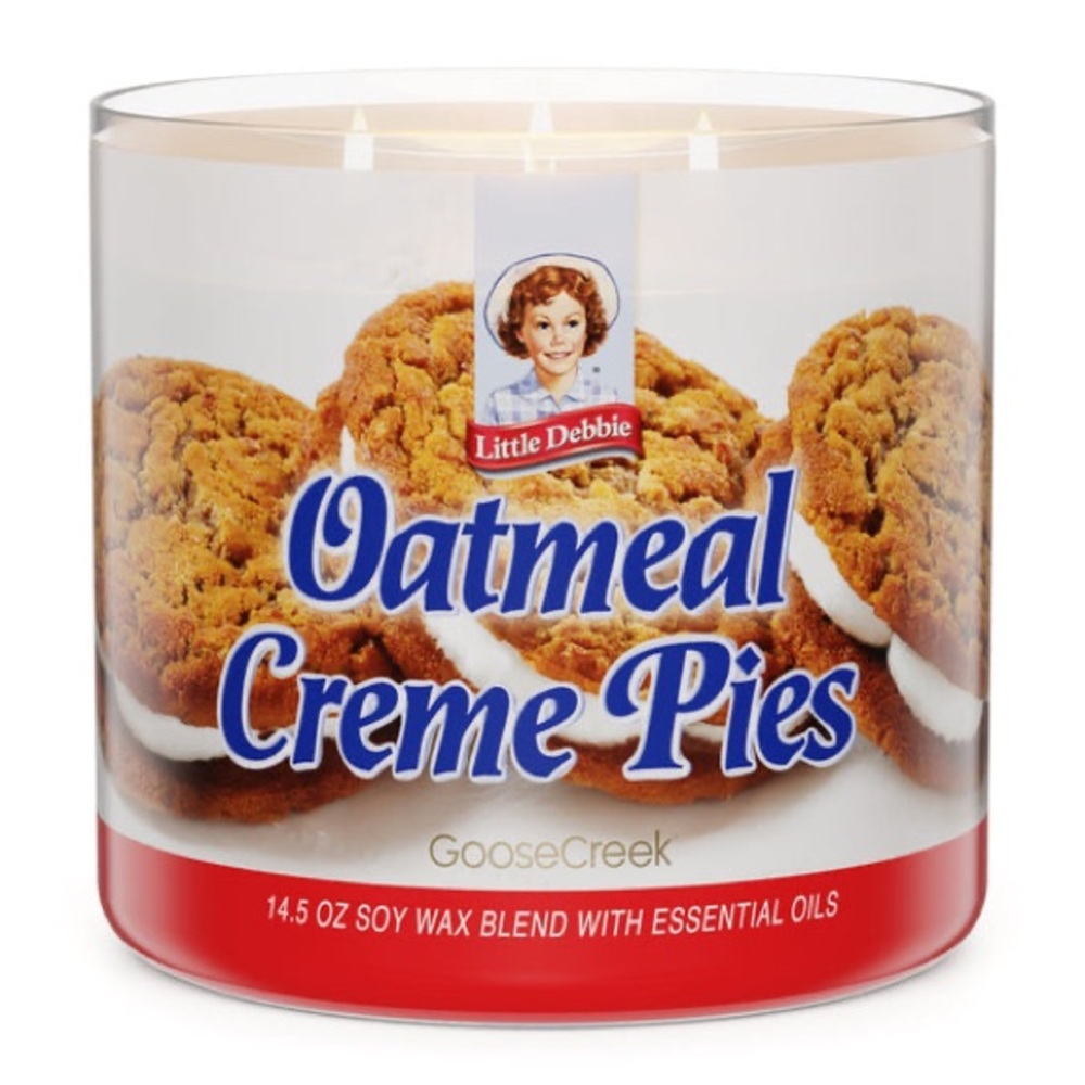 NEW! Goose Creek 3-Wick Little Debbie Oatmeal Creme Pies 14.5oz Candle